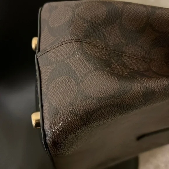 Coach Avenue Brown Carryall in Signature Canvas - Picture 6 of 16